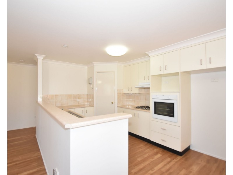 1 Mengel Court, Middle Ridge QLD 4350
