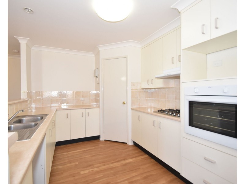 1 Mengel Court, Middle Ridge QLD 4350