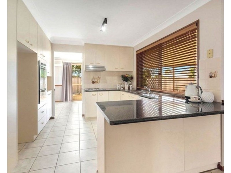 2 Tess Close, Middle Ridge QLD 4350