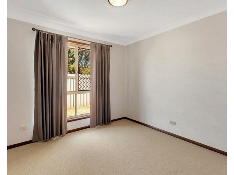2 Tess Close, Middle Ridge QLD 4350