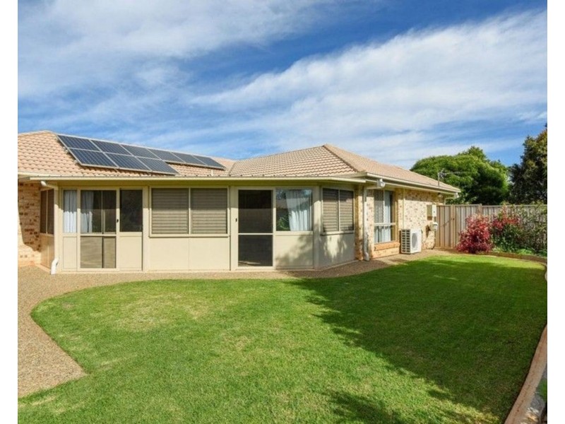 2 Tess Close, Middle Ridge QLD 4350