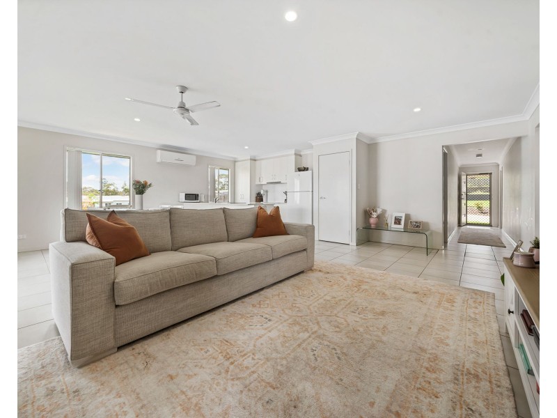 60 Alistair Street, Glenvale QLD 4350