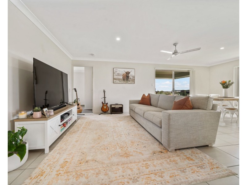 60 Alistair Street, Glenvale QLD 4350