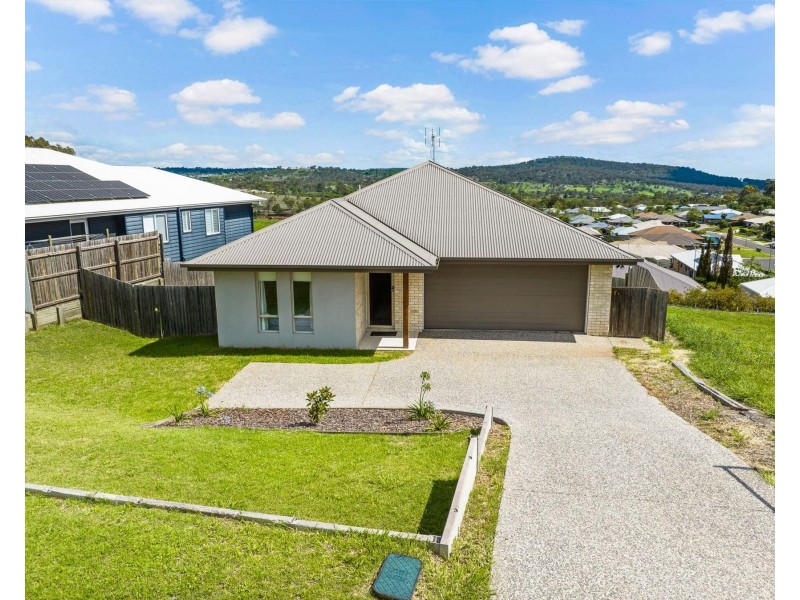 60 Alistair Street, Glenvale QLD 4350