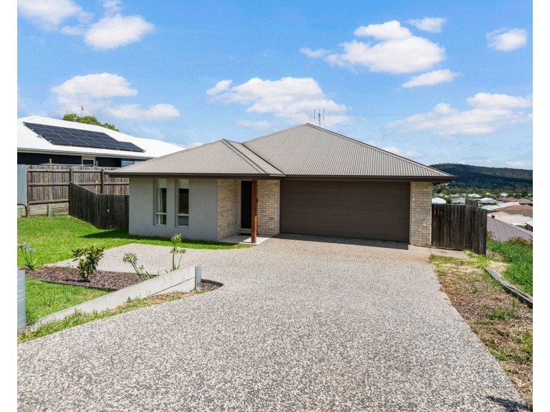 60 Alistair Street, Glenvale QLD 4350