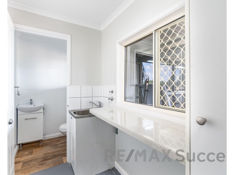 24 Rob Street, Newtown QLD 4350