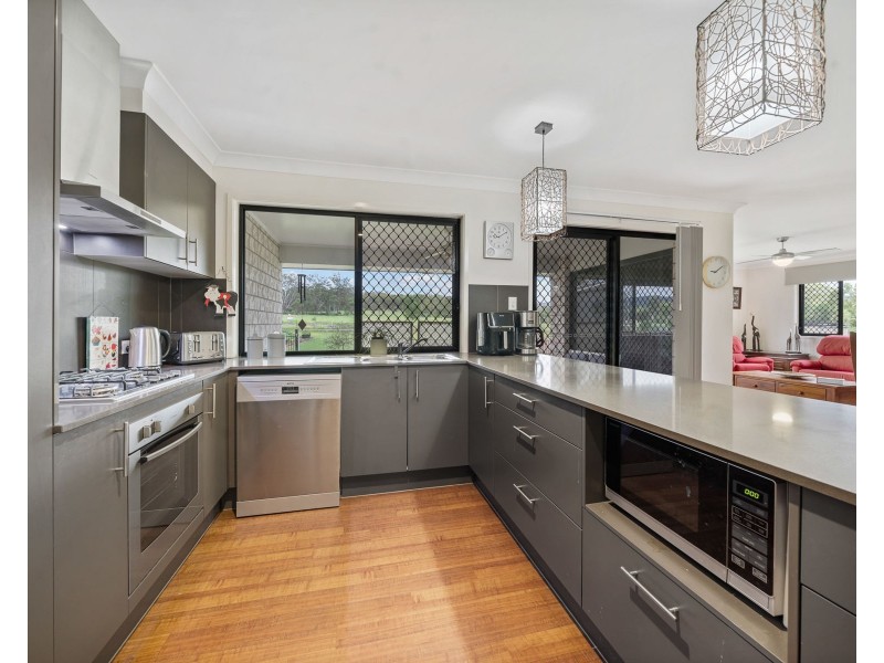 1 Jack Court, Murphys Creek QLD 4352