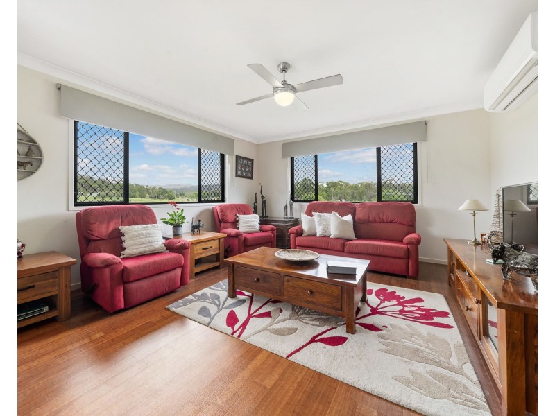 1 Jack Court, Murphys Creek QLD 4352