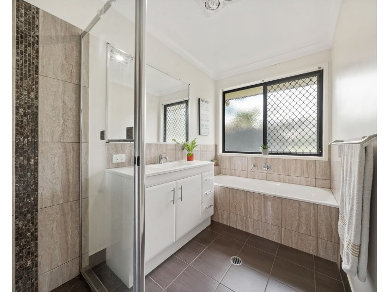 1 Jack Court, Murphys Creek QLD 4352