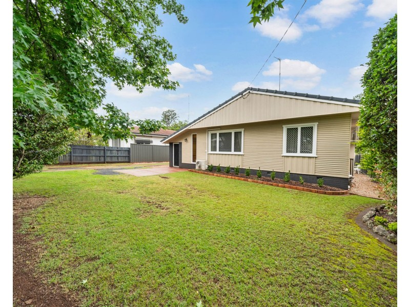 330 Alderley Street, Kearneys Spring QLD 4350
