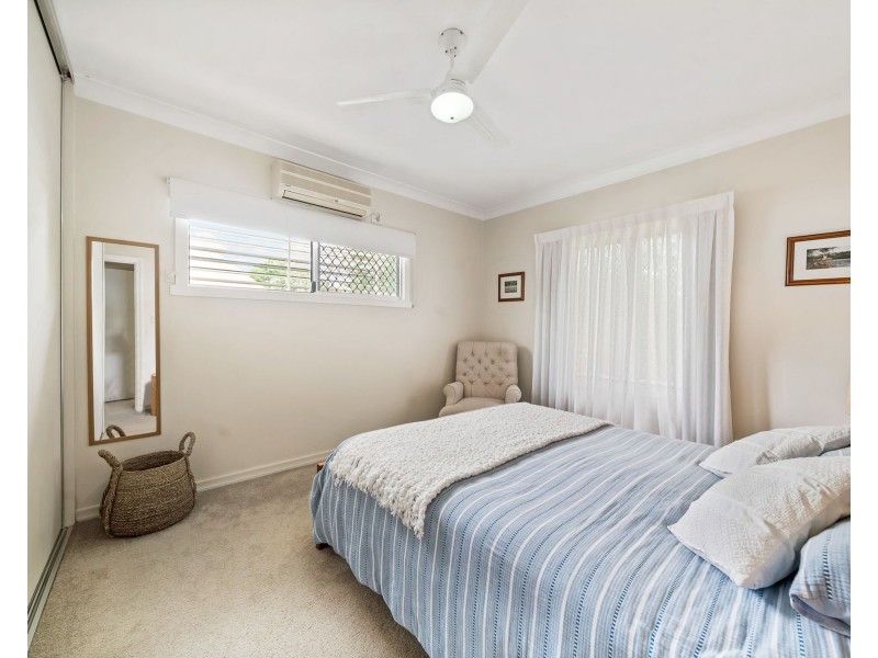 330 Alderley Street, Kearneys Spring QLD 4350
