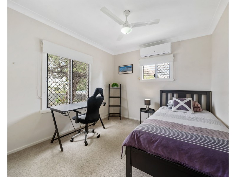 330 Alderley Street, Kearneys Spring QLD 4350