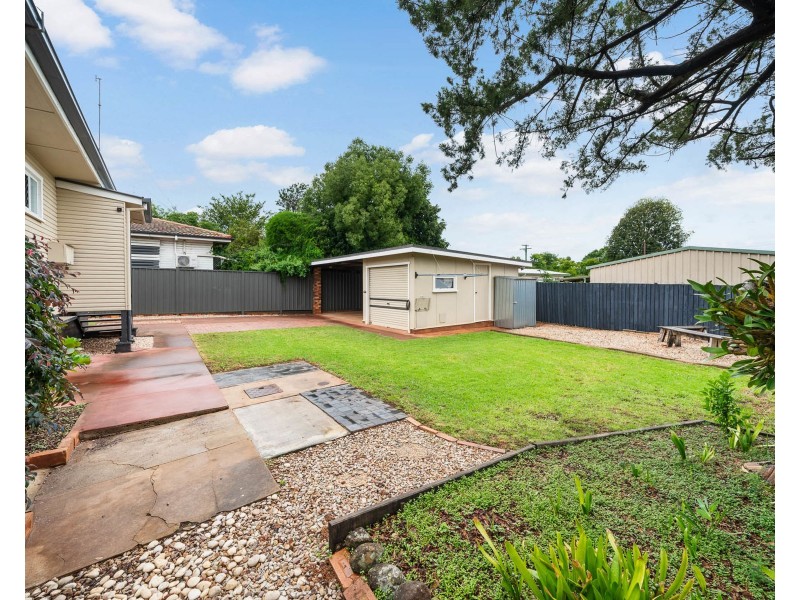 330 Alderley Street, Kearneys Spring QLD 4350