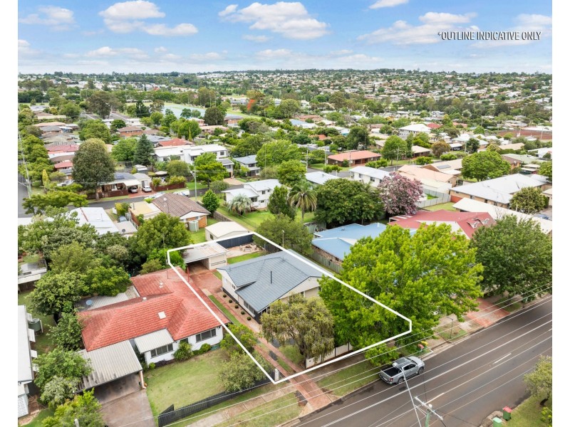 330 Alderley Street, Kearneys Spring QLD 4350