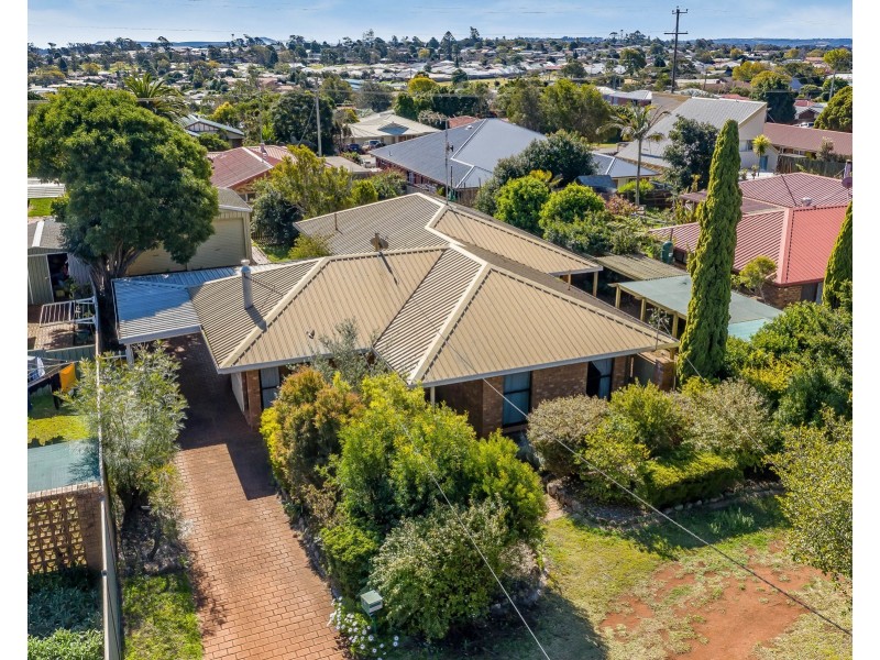 6 Maplewood Drive, Darling Heights QLD 4350