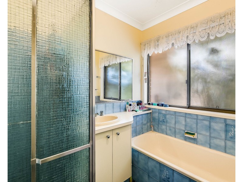 6 Maplewood Drive, Darling Heights QLD 4350