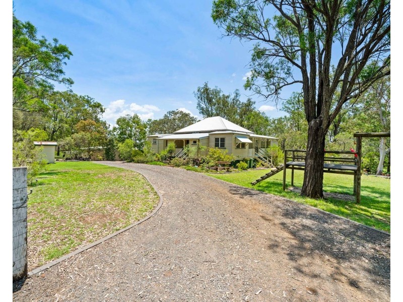 12 Frene Court, Goombungee QLD 4354