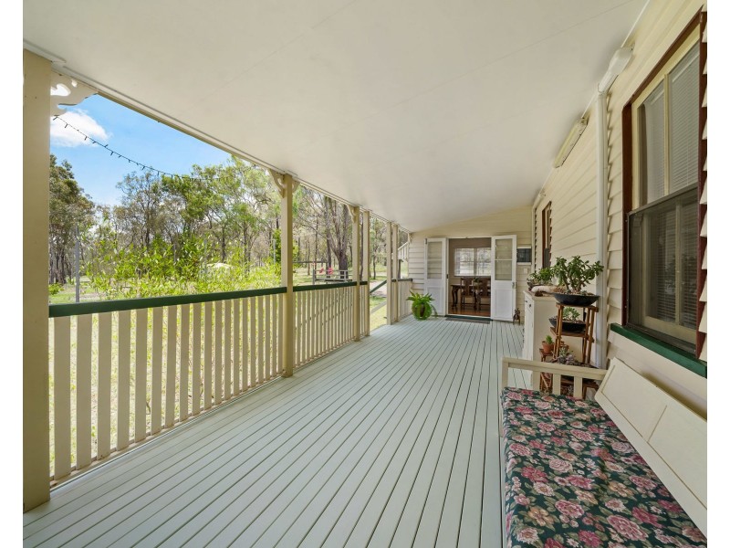 12 Frene Court, Goombungee QLD 4354