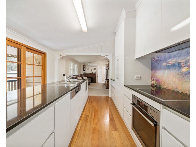 12 Frene Court, Goombungee QLD 4354