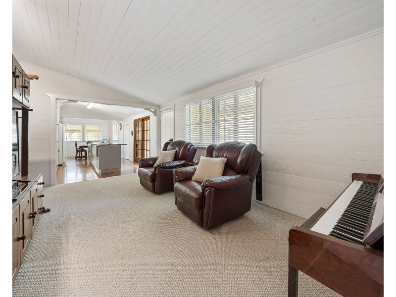 12 Frene Court, Goombungee QLD 4354