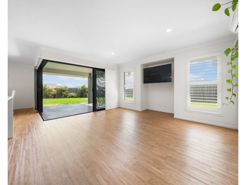 1 Lila Drive, Cotswold Hills QLD 4350