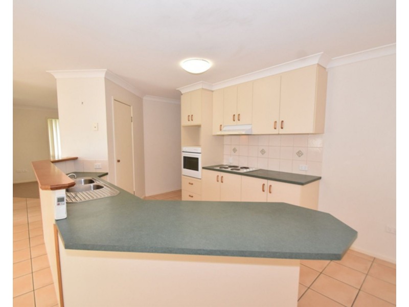 28 Wood Drive, Middle Ridge QLD 4350