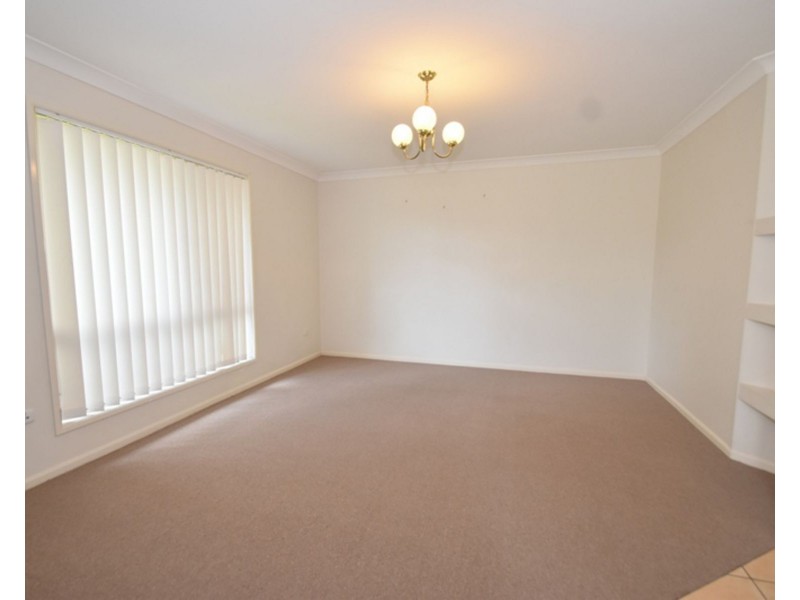 28 Wood Drive, Middle Ridge QLD 4350