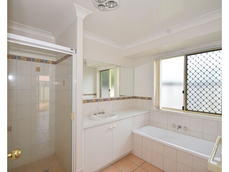 28 Wood Drive, Middle Ridge QLD 4350