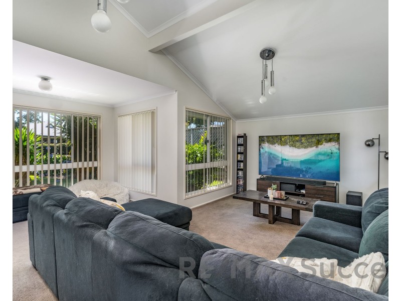 293 Mackenzie Street, Centenary Heights QLD 4350