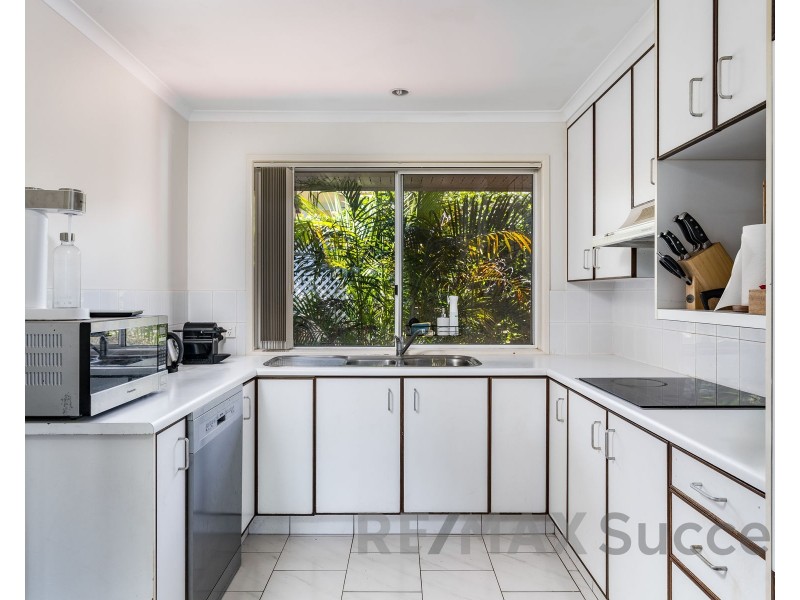293 Mackenzie Street, Centenary Heights QLD 4350
