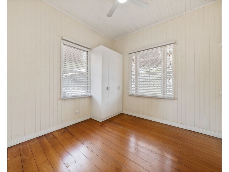 1 Clairmont Street, Newtown QLD 4350