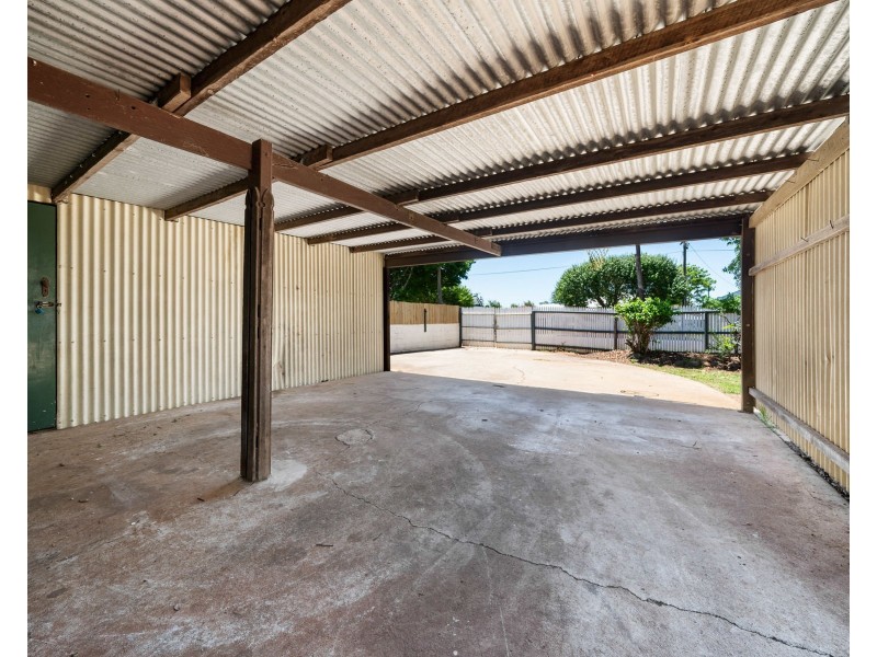1 Clairmont Street, Newtown QLD 4350