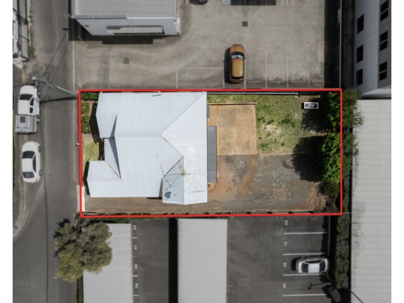 9 William Street, East Toowoomba QLD 4350