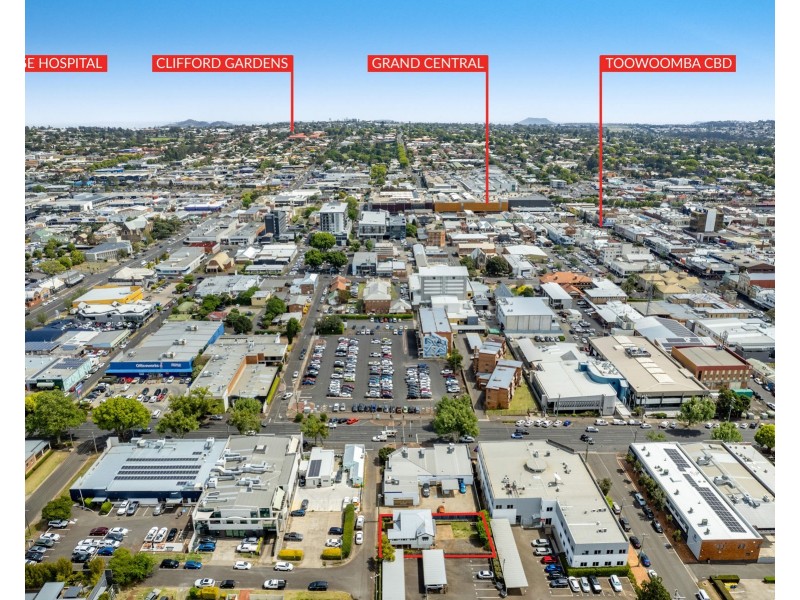 9 William Street, East Toowoomba QLD 4350