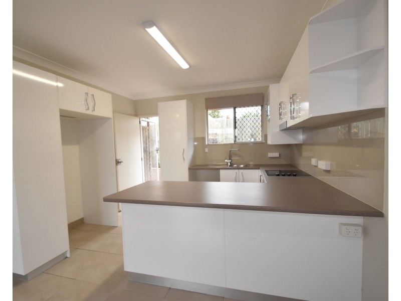2/235A South Street, South Toowoomba QLD 4350