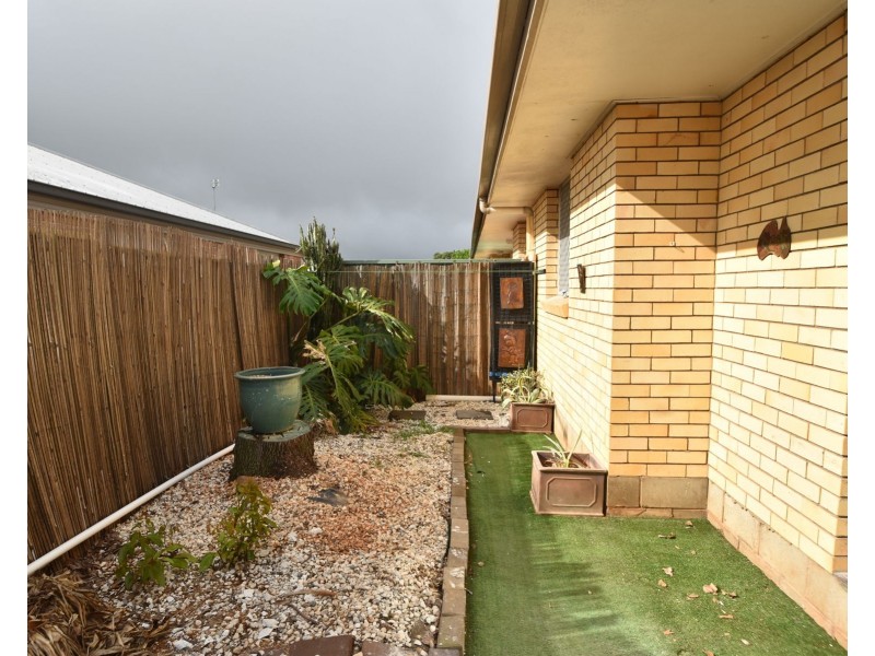 2/235A South Street, South Toowoomba QLD 4350