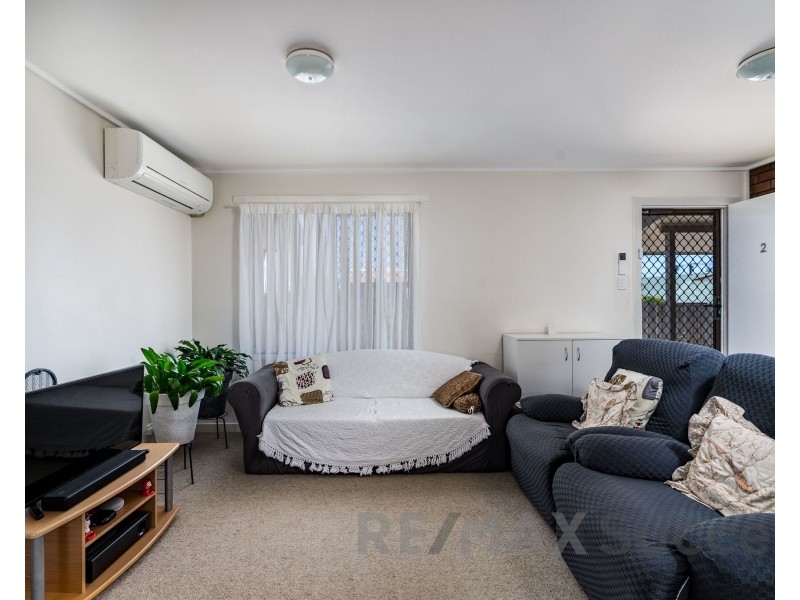 2/4 Brendanbri Street, Kearneys Spring QLD 4350