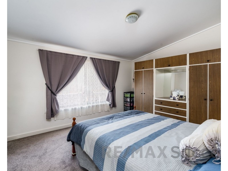 2/4 Brendanbri Street, Kearneys Spring QLD 4350