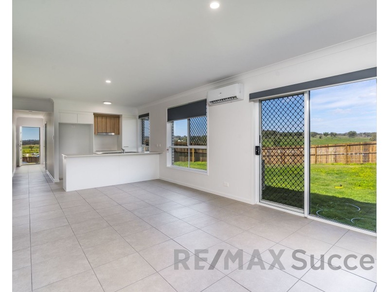 2 Honora Street, Meringandan West QLD 4352