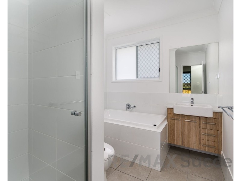 2 Honora Street, Meringandan West QLD 4352