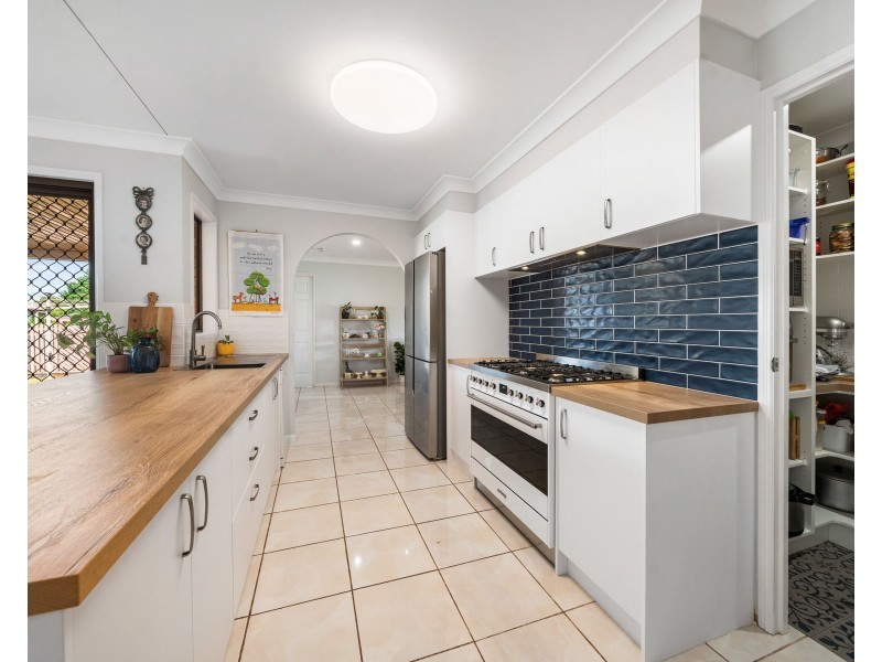 49 Riethmuller Street, Kearneys Spring QLD 4350