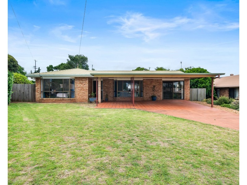 49 Riethmuller Street, Kearneys Spring QLD 4350