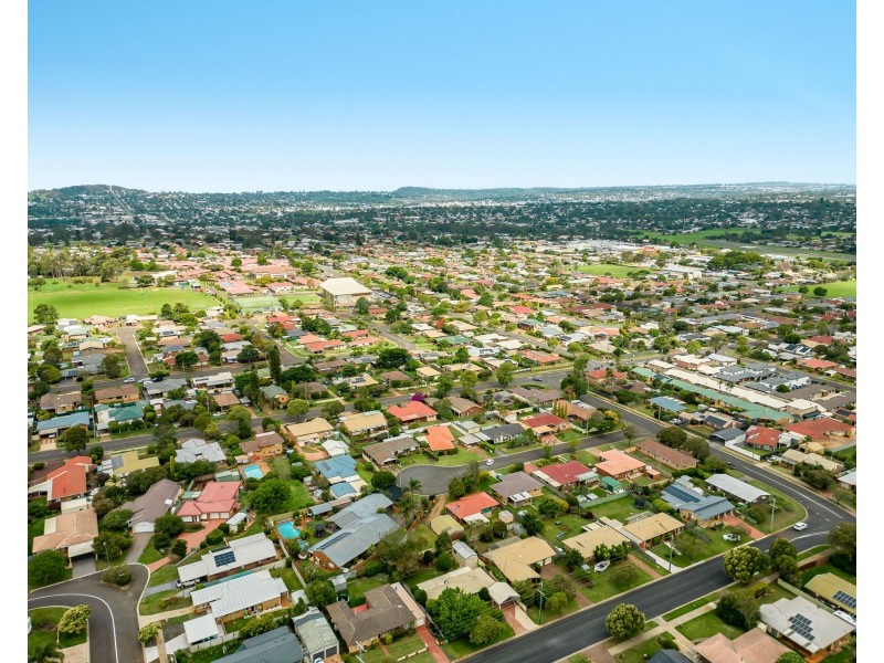 44 Earhart Street, Wilsonton QLD 4350