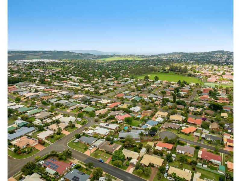 44 Earhart Street, Wilsonton QLD 4350
