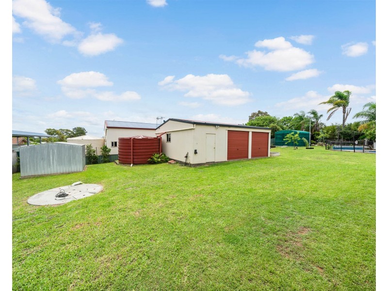 8 Schloss Court, Westbrook QLD 4350
