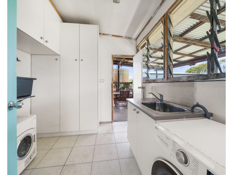 32 Barker Street, Goombungee QLD 4354
