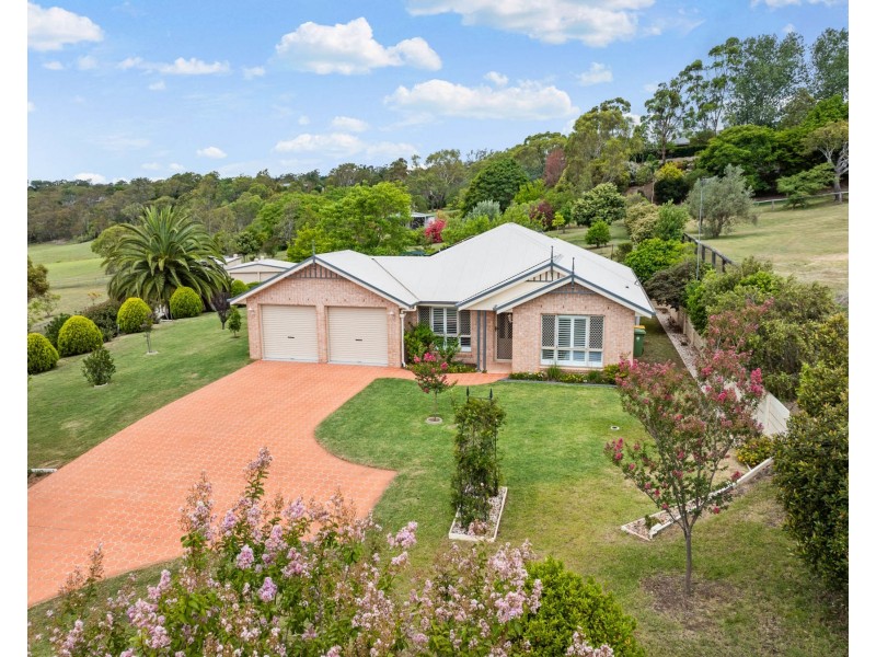 83 Cotswold Hills Drive, Cotswold Hills QLD 4350
