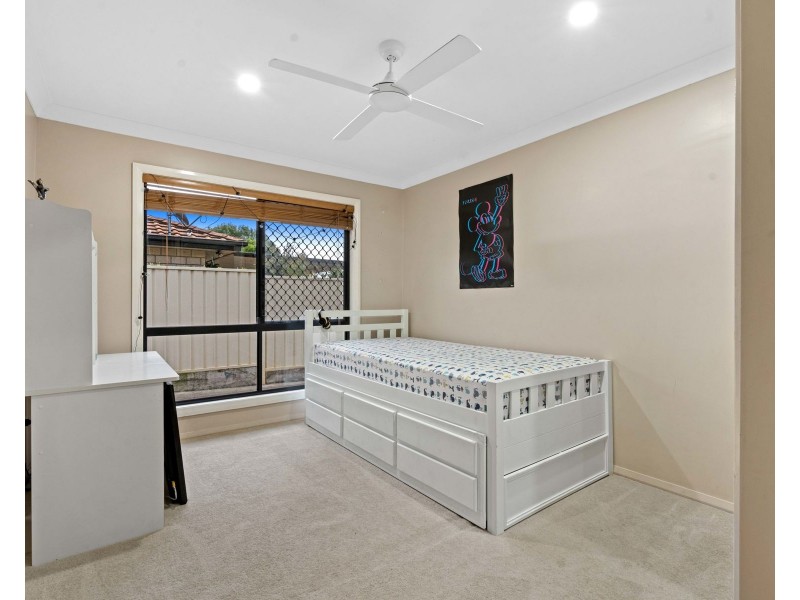 7 Pillar Street, Middle Ridge QLD 4350