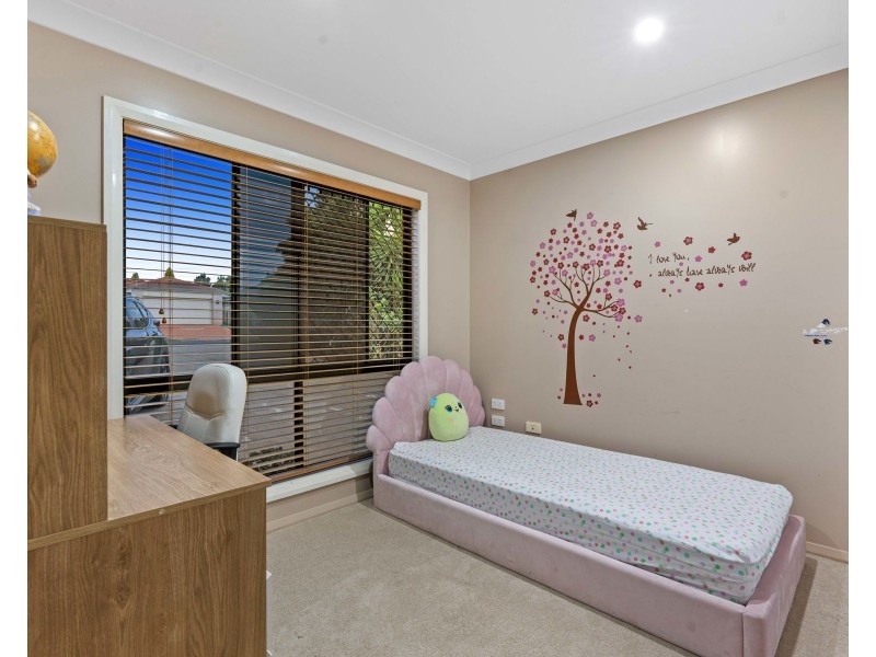 7 Pillar Street, Middle Ridge QLD 4350