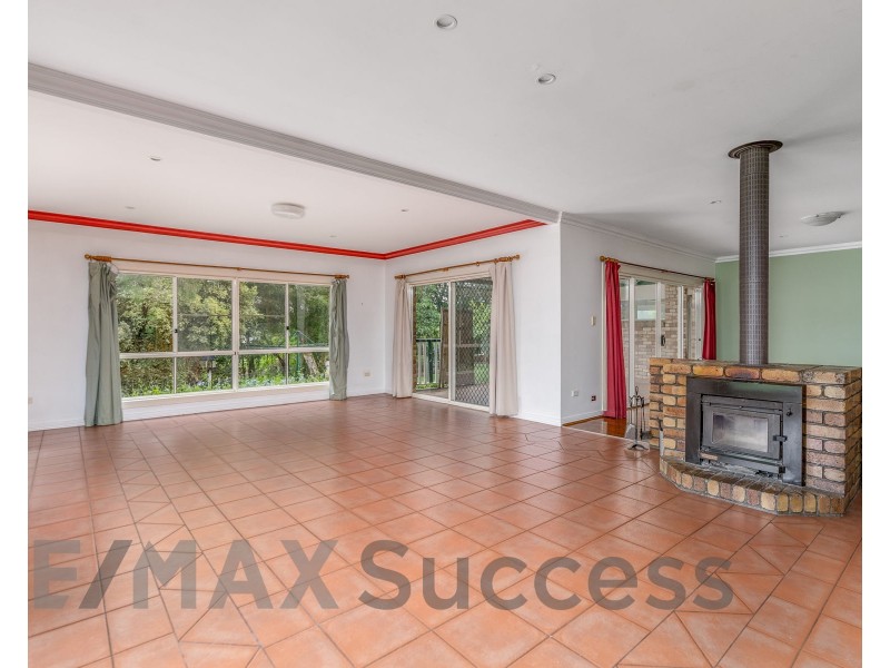 25 Granada Drive, Highfields QLD 4352